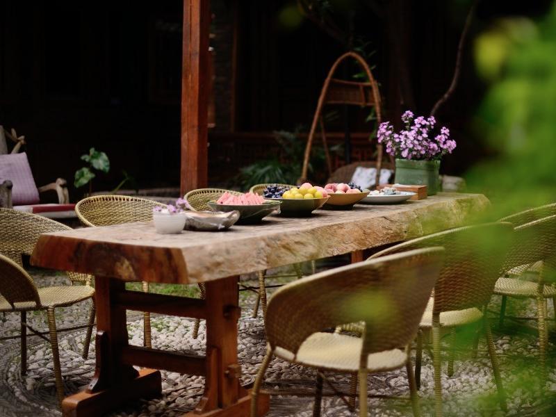 Blossom Hill Inn - Neverland Lijiang  Bagian luar foto