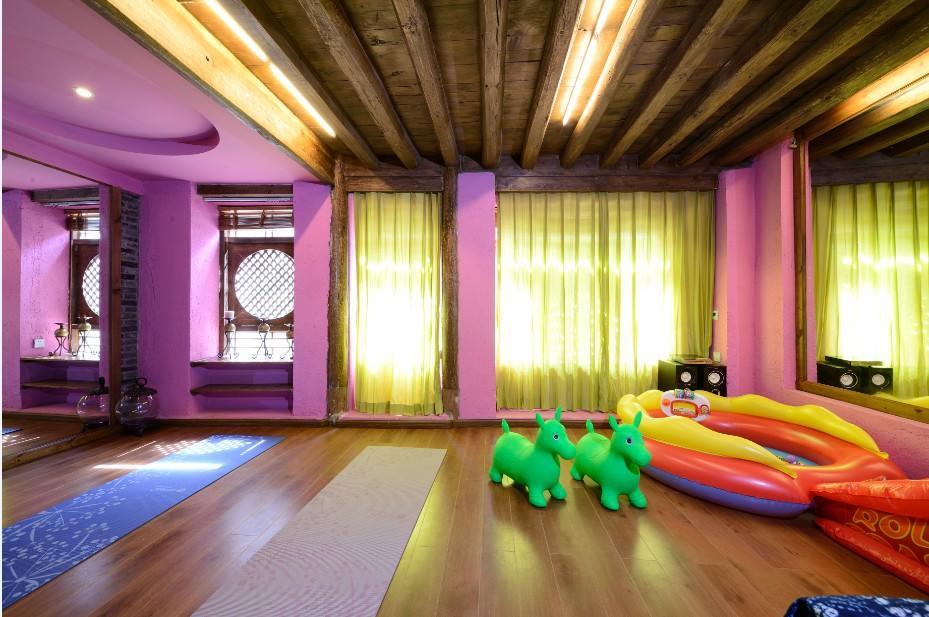 Blossom Hill Inn - Neverland Lijiang  Bagian luar foto