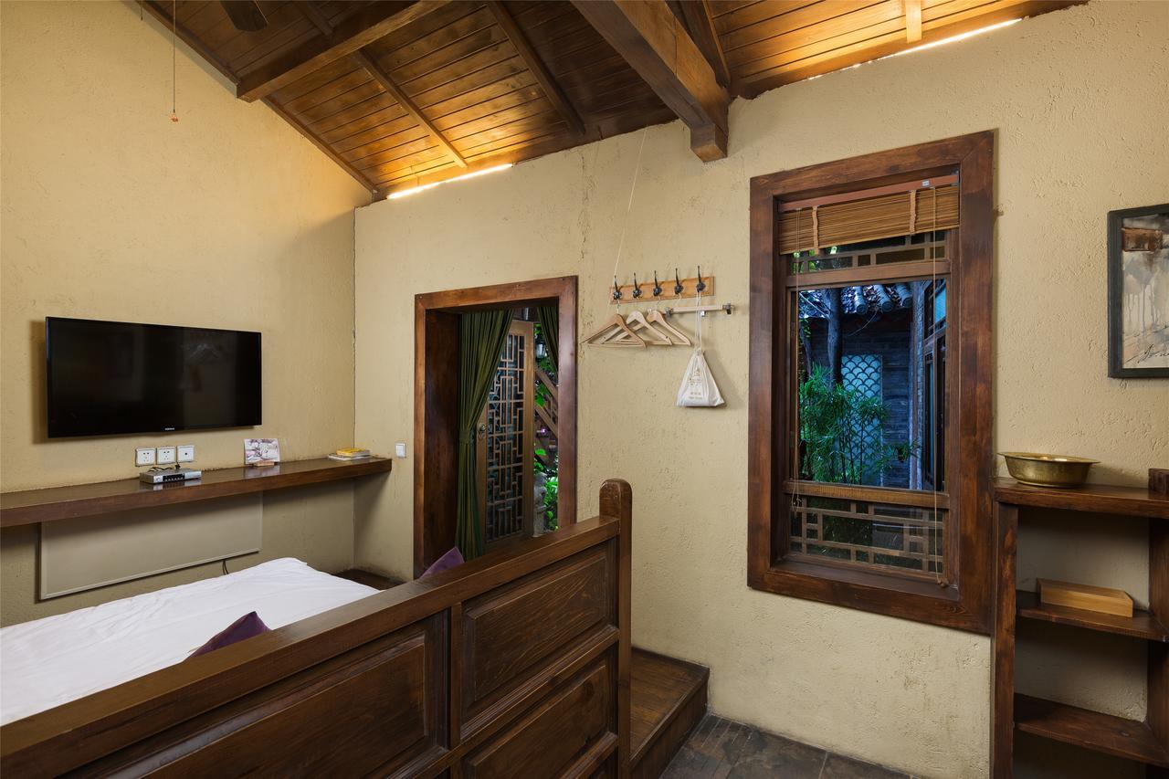 Blossom Hill Inn - Neverland Lijiang  Bagian luar foto